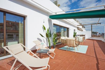 Bonito inmueble de alquiler temporal con 2 habitaciones y terraza grande