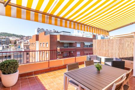 Penthouse à louer à Barcelona Legalitat - Pau Alsina