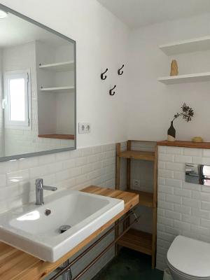 Ático con vistas al mar y a Montjuic