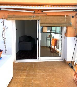 Ático con vistas al mar y a Montjuic