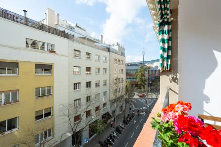 Piso en Alquiler en Barcelona Benet Mateu - Santa Amelia