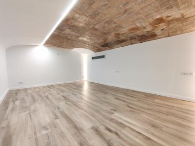 Local en Lloguer a Barcelona Coll I Vehí - Lorenzale (iva Incluido)