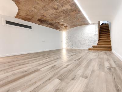 Local en Lloguer a Barcelona Coll I Vehí - Lorenzale (iva Incluido)
