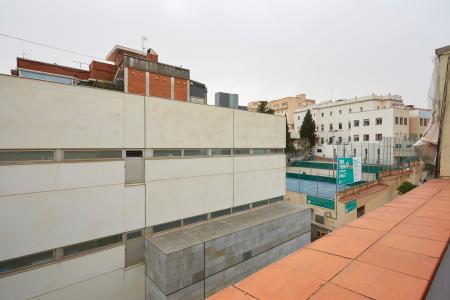 Studio zur Miete in Barcelona Larrard - Travessera De D'alt