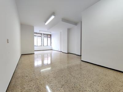 Local para Alugar em Barcelona Clot - Sèquia Comtal (precio + Iva)