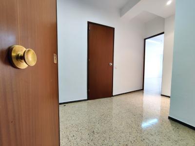 Local para Alugar em Barcelona Clot - Sèquia Comtal (precio + Iva)
