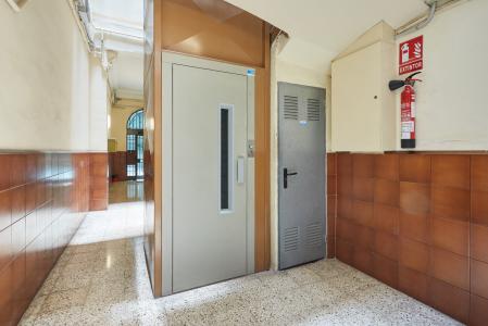 Apartamento en alquiler temporal con dos habitaciones dobles en pleno Eixample