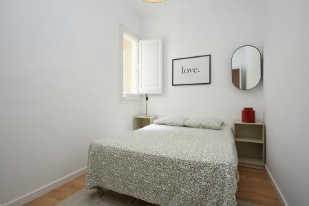 Apartamento en alquiler temporal con dos habitaciones dobles en pleno Eixample