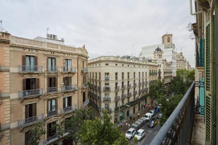 Alquiler temporal piso en c/ Fontanella con Plaza Catalunya
