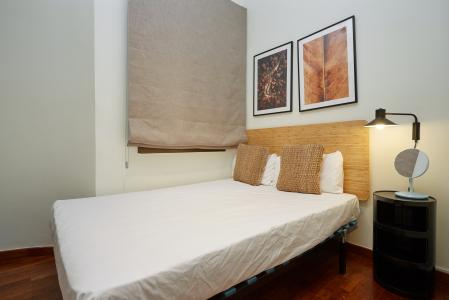 Alquiler temporal piso en c/ Fontanella con Plaza Catalunya