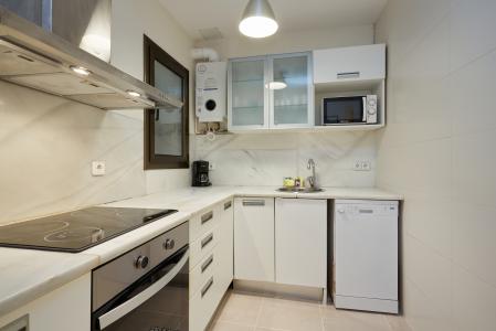 Alquiler temporal piso en c/ Fontanella con Plaza Catalunya