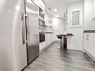 Piso en Alquiler en Barcelona Comte Borrell - Paral·lel