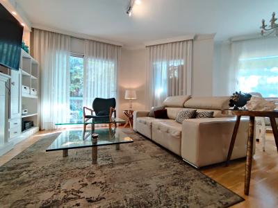 Piso en Alquiler en Barcelona Comte Borrell - Paral·lel