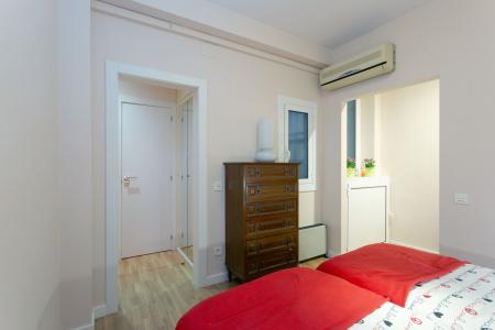 Apartment for Rent in Barcelona Comte Borrell - Consell De Cent