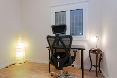 Apartment for Rent in Barcelona Comte Borrell - Consell De Cent