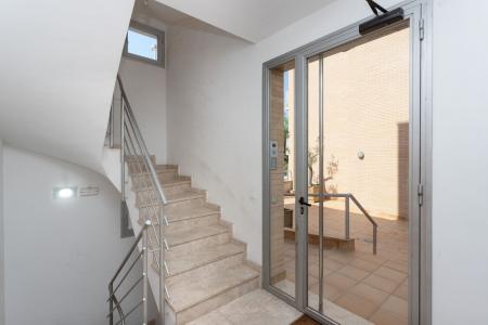 Inmueble de 50m² en Montgat con terraza y plaza de parking