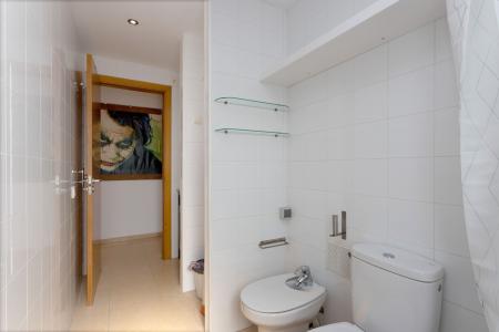 Inmueble de 50m² en Montgat con terraza y plaza de parking