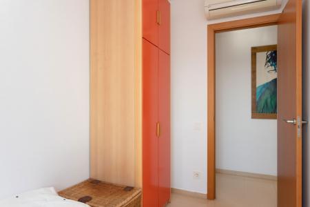 Inmueble de 50m² en Montgat con terraza y plaza de parking