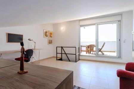 Inmueble de 50m² en Montgat con terraza y plaza de parking