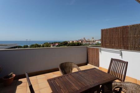 Inmueble de 50m² en Montgat con terraza y plaza de parking