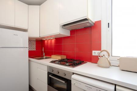 Inmueble Amueblado en Sant Martí con Ascensor y 60m²