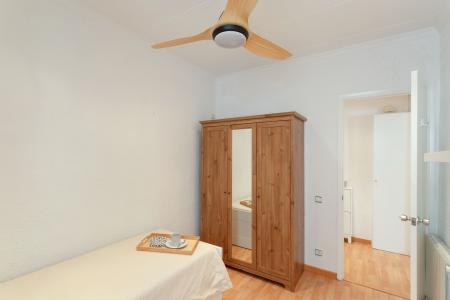 Inmueble Amueblado en Sant Martí con Ascensor y 60m²