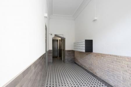 Inmueble Amueblado en Sant Martí con Ascensor y 60m²
