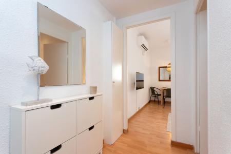 Inmueble Amueblado en Sant Martí con Ascensor y 60m²