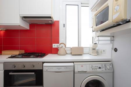 Inmueble Amueblado en Sant Martí con Ascensor y 60m²