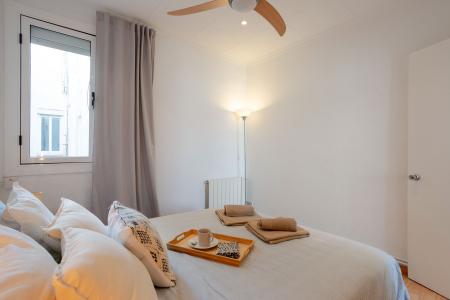 Inmueble Amueblado en Sant Martí con Ascensor y 60m²