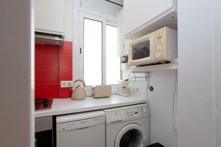 Inmueble Amueblado en Sant Martí con Ascensor y 60m²