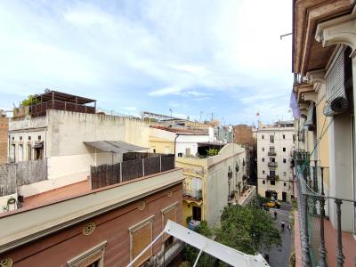 Piso en Alquiler en Barcelona Joaquin Costa - Carme