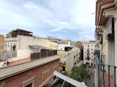 Piso en Alquiler en Barcelona Joaquin Costa - Carme