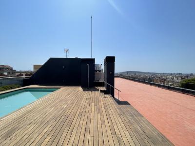 Apartamento en alquiler temporal con dos habitaciones y piscina en Gràcia