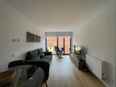 Apartamento en alquiler temporal con dos habitaciones y piscina en Gràcia