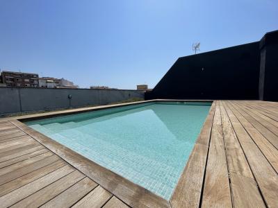 Apartamento en alquiler temporal con dos habitaciones y piscina en Gràcia