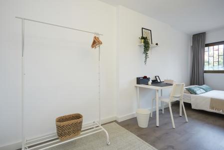 Apartment for Rent in Barcelona Mare De Deu Del Port - Plaça Cerda
