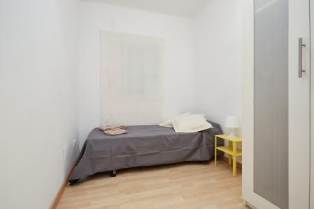 Inmueble de 84 m² con 2 habitaciones y balcón en Gràcia