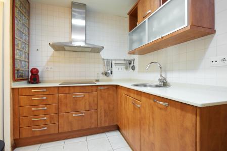 Inmueble de 84 m² con 2 habitaciones y balcón en Gràcia
