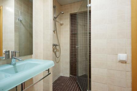 Inmueble de 84 m² con 2 habitaciones y balcón en Gràcia