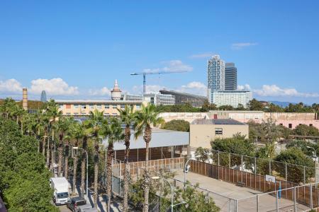 Inmueble Amueblado de 38 m² en Ciutat Vella con Terraza y Vistas al Mar