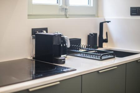 Inmueble Amueblado de 38 m² en Ciutat Vella con Terraza y Vistas al Mar