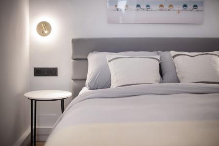 Inmueble Amueblado de 38 m² en Ciutat Vella con Terraza y Vistas al Mar