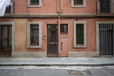 Inmueble Amueblado de 38 m² en Ciutat Vella con Terraza y Vistas al Mar