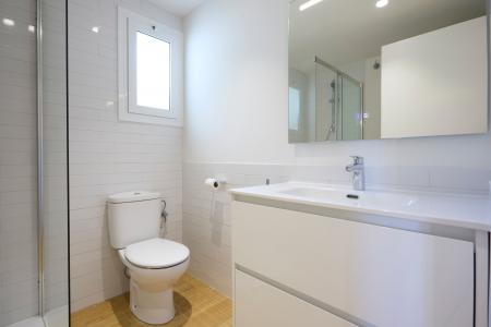 Alquiler de temporada en Ciutat Vella: Apartamento con balcón y despacho