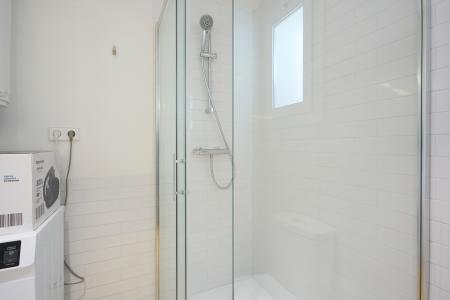 Alquiler de temporada en Ciutat Vella: Apartamento con balcón y despacho