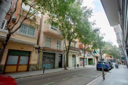 Inmueble en L’Hospitalet de 65 m² con 2 habitaciones y balcón