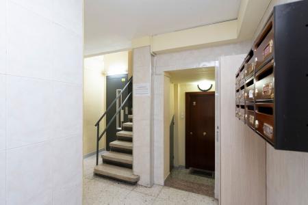 Inmueble en L’Hospitalet de 65 m² con 2 habitaciones y balcón