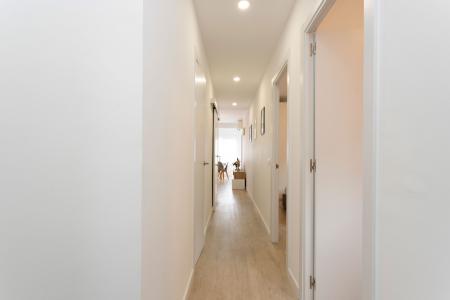 Inmueble en L’Hospitalet de 65 m² con 2 habitaciones y balcón