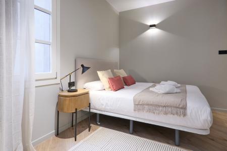 Inmueble Amueblado de 75 m² en Ciutat Vella con 2 Habitaciones Dobles